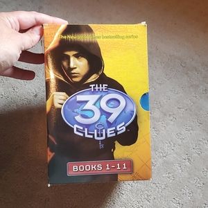 The 39 Clues Books Box Set